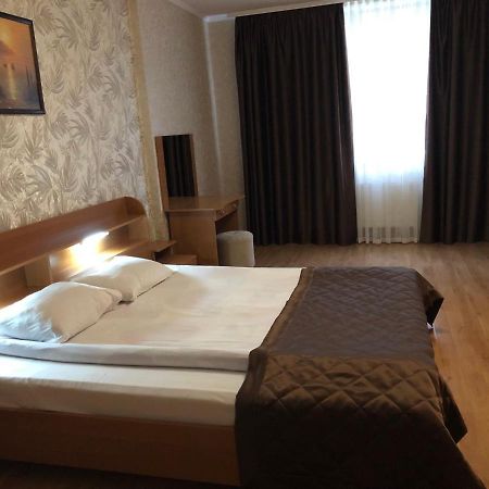 Comfort Hotel Kiev Esterno foto