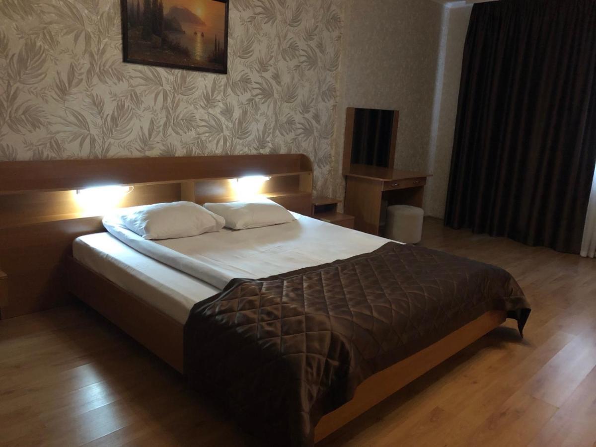 Comfort Hotel Kiev Esterno foto