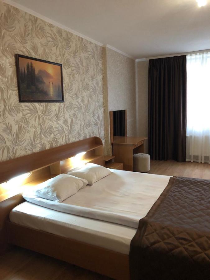 Comfort Hotel Kiev Esterno foto