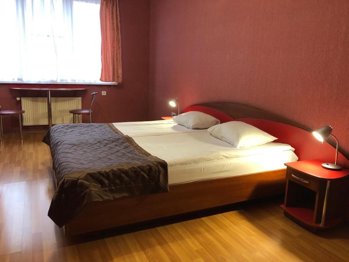 Comfort Hotel Kiev Esterno foto